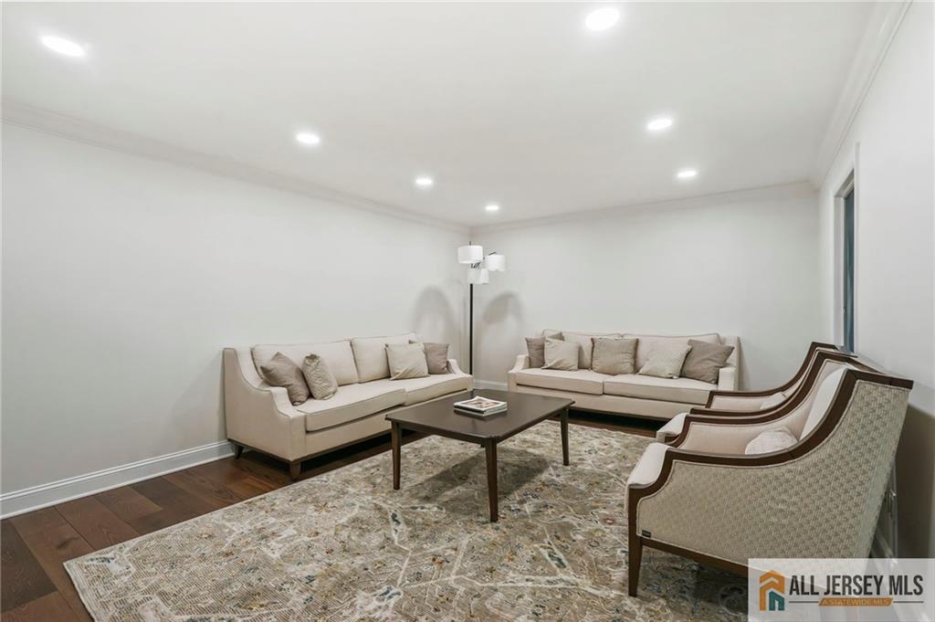 16 Phyllis Place, Milltown, NJ, 08850 image 6
