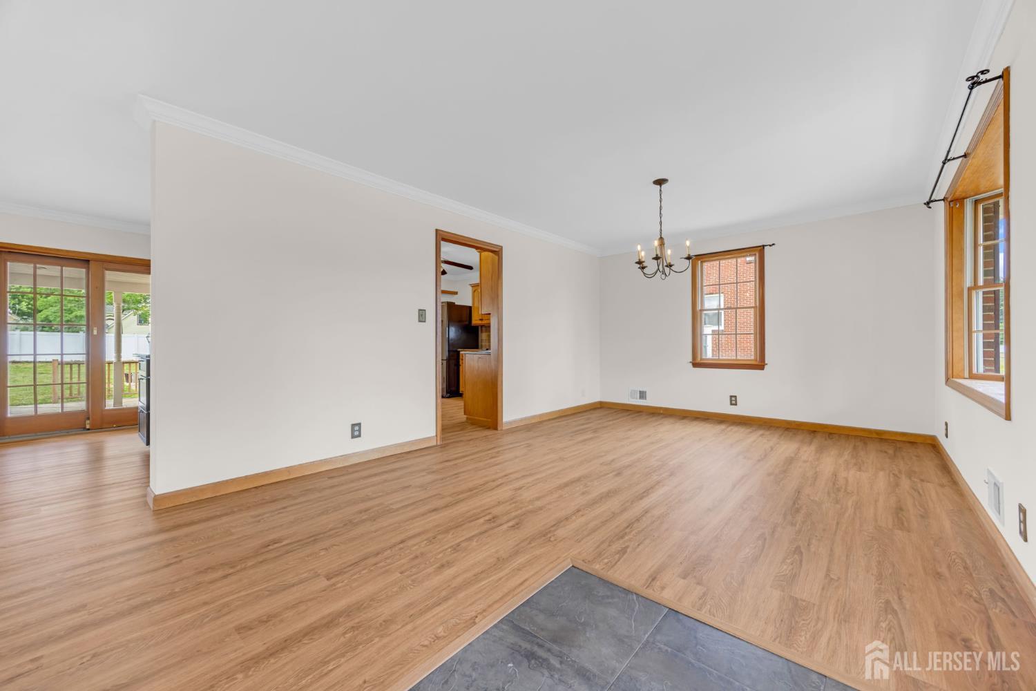 137 Woodland Avenue Image 4