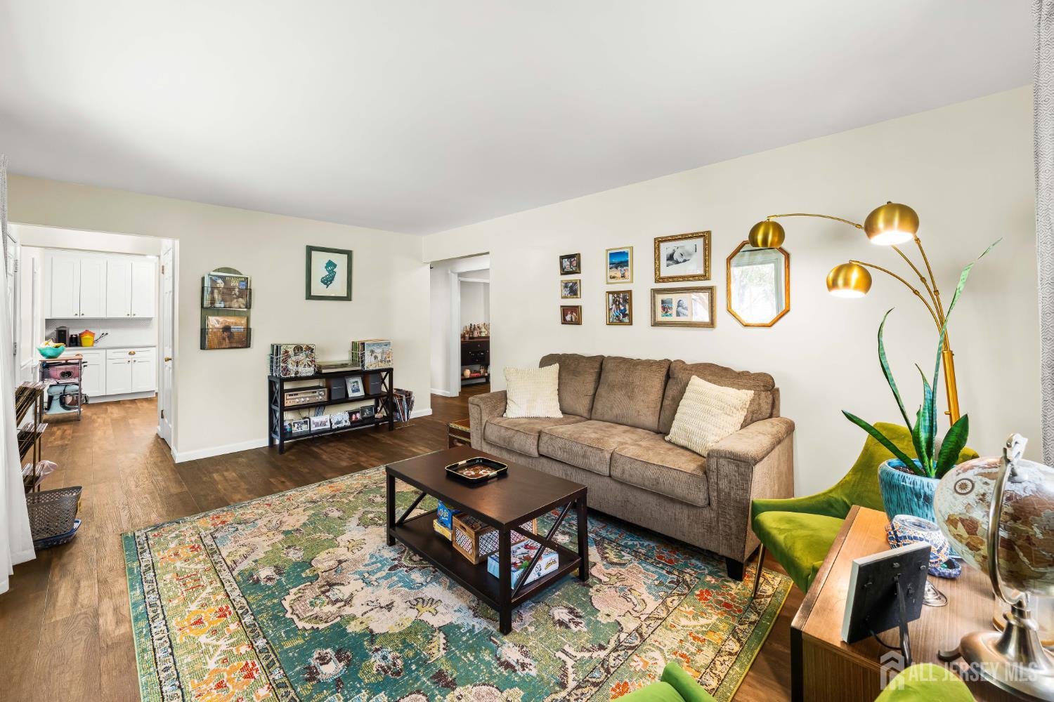 7 Pierrepont Avenue, Middlesex, NJ, 08846 image 10