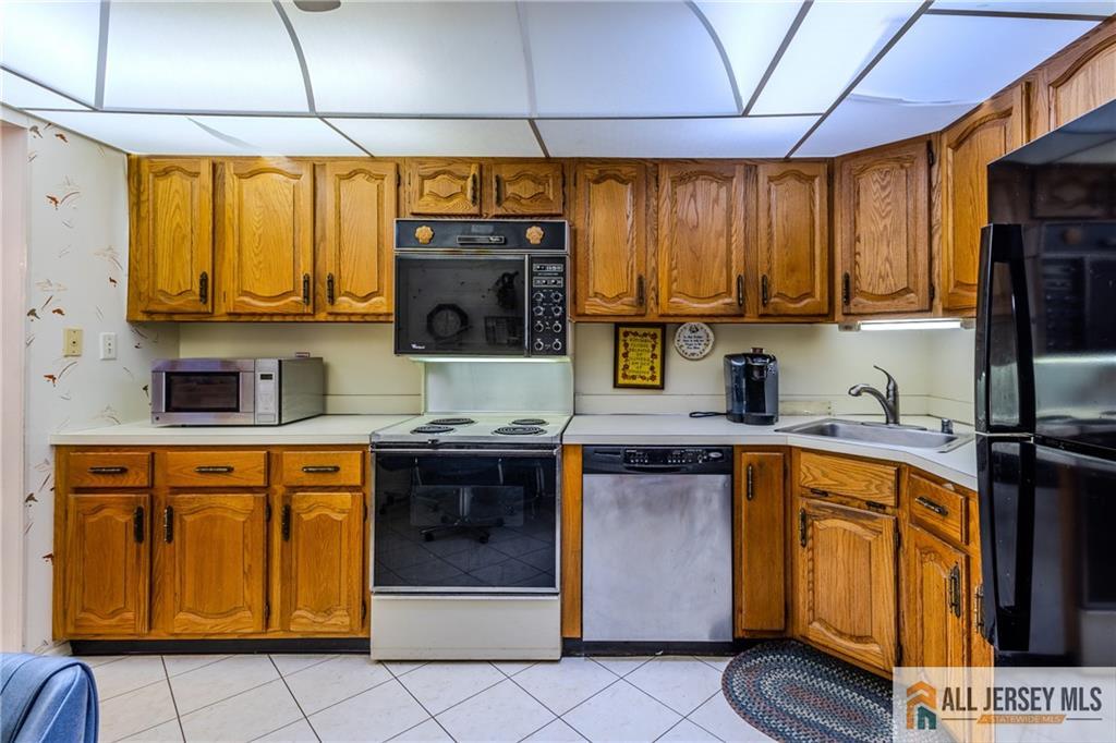 4 Martin Van Buren Drive B, Monroe, NJ, 08831 image 8