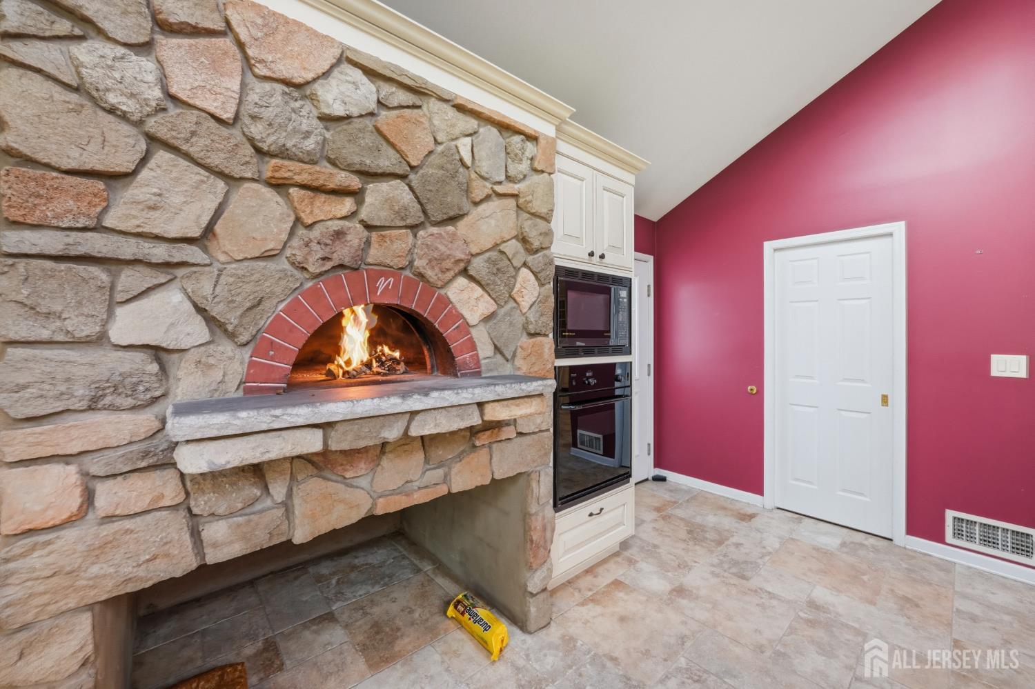 7 Monroe Place, Cranbury, NJ, 08512 image 12