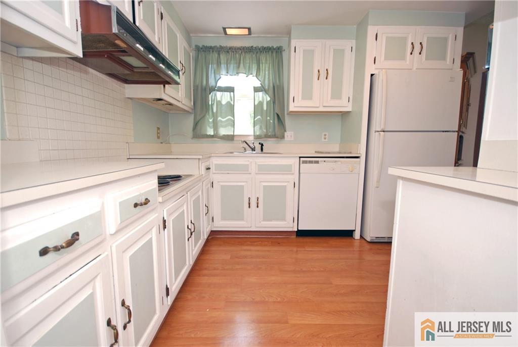 220 Manchester Lane B, Monroe, NJ, 08831 image 15