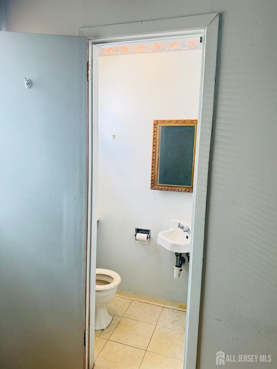 27 Concannon Drive, Fords, NJ, 08863 image 14