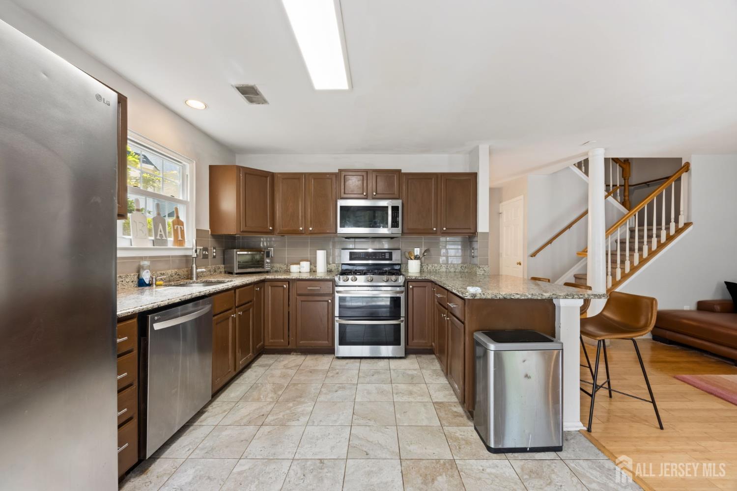 301 Pheasant Run, South Brunswick, NJ, 08852 image 10