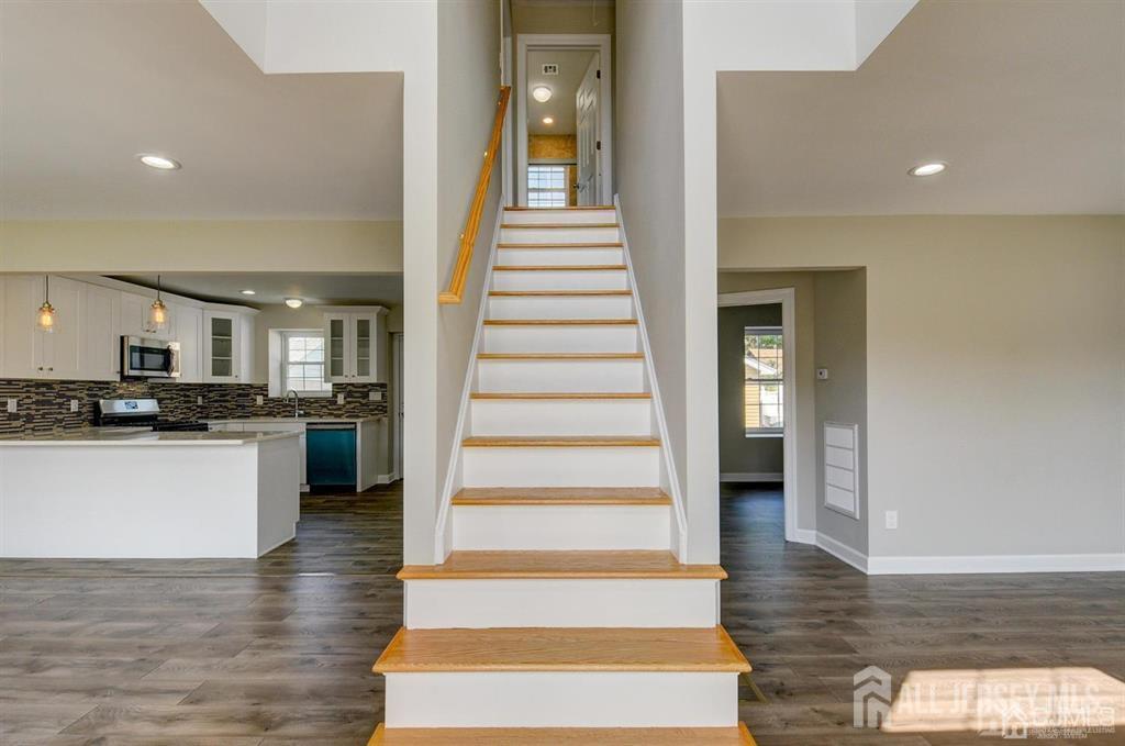 117 Dorothy Street, Carteret, NJ, 07008 image 24