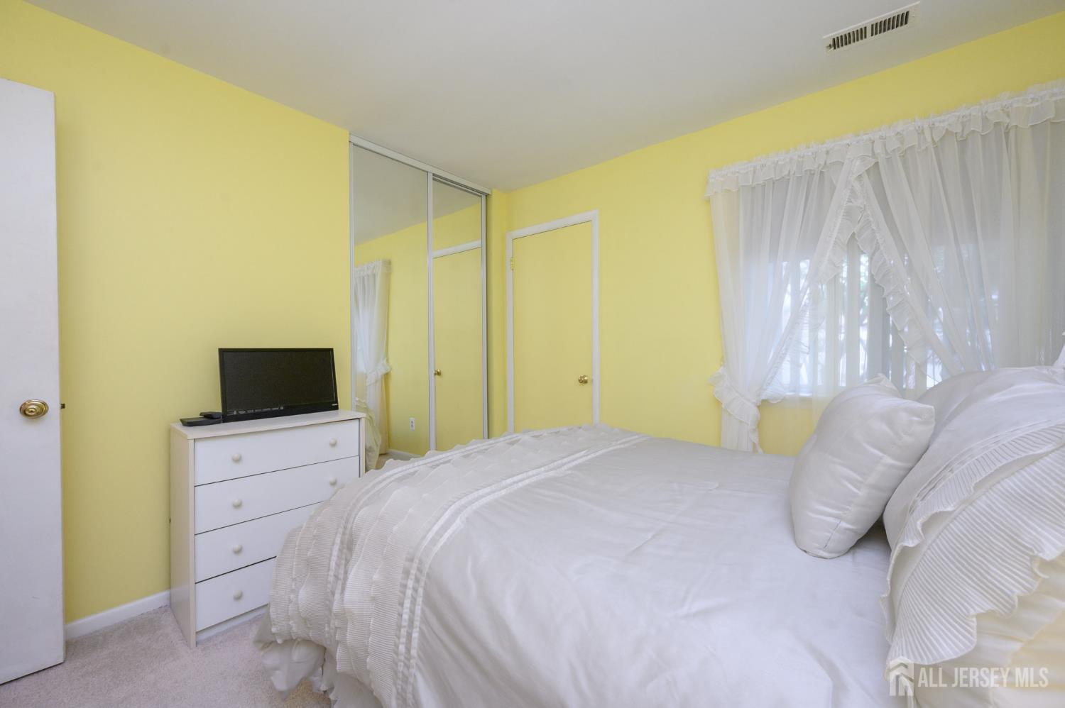 38 E Daisy Lane A, Mount Laurel, NJ, 08054 image 16