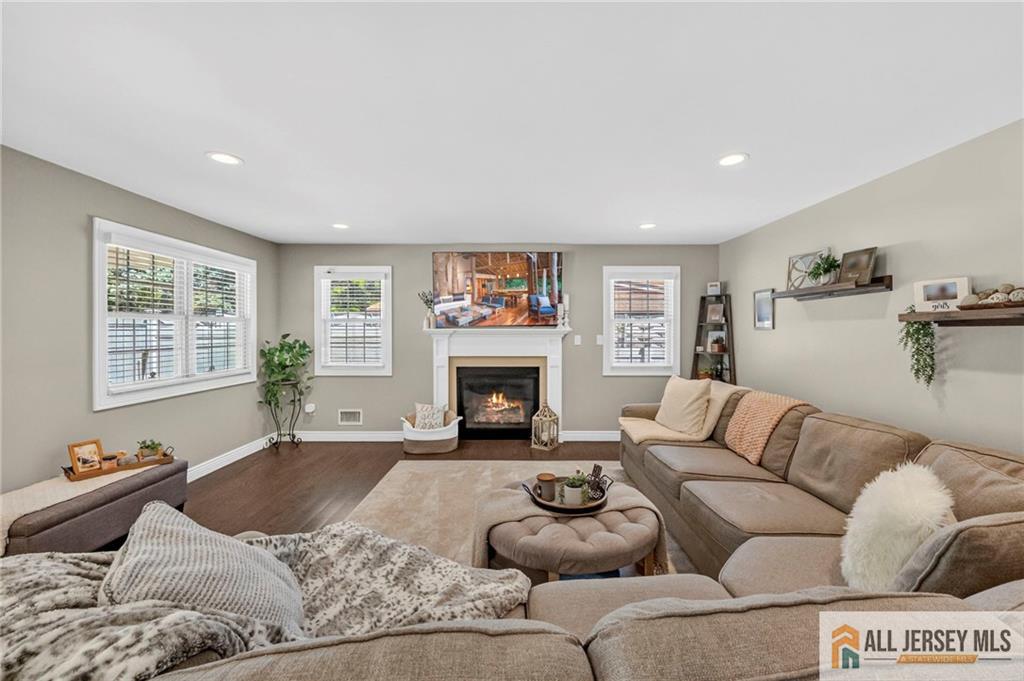 43 Pennington Avenue, Colonia, NJ, 07067 image 17