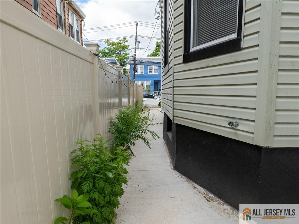 32 Palm Street Image 5