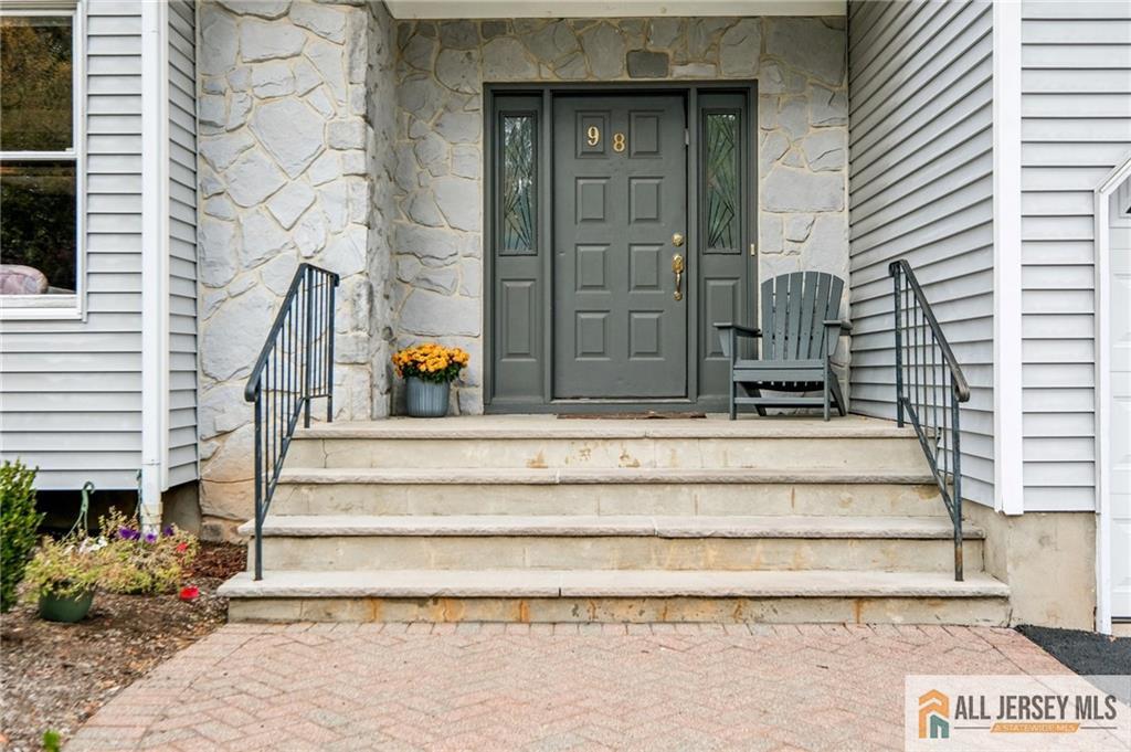 98 King Street Image 3