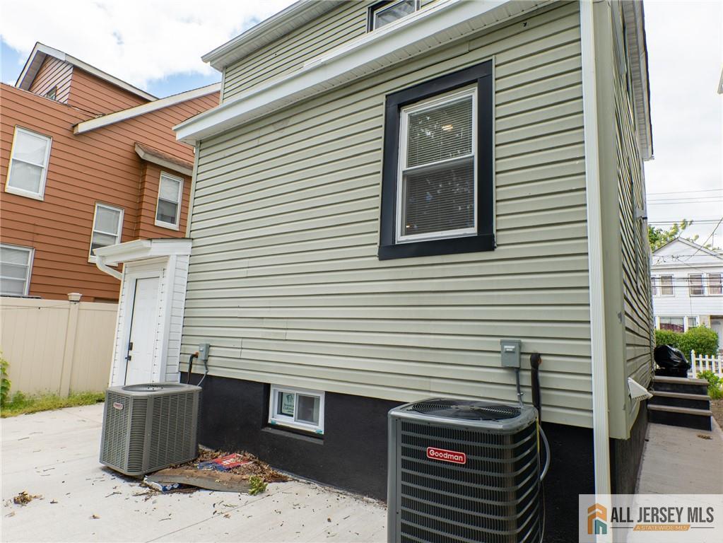 32 Palm Street Image 4