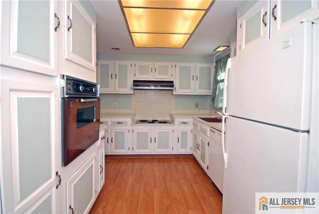 220 Manchester Lane B, Monroe, NJ, 08831 image 14