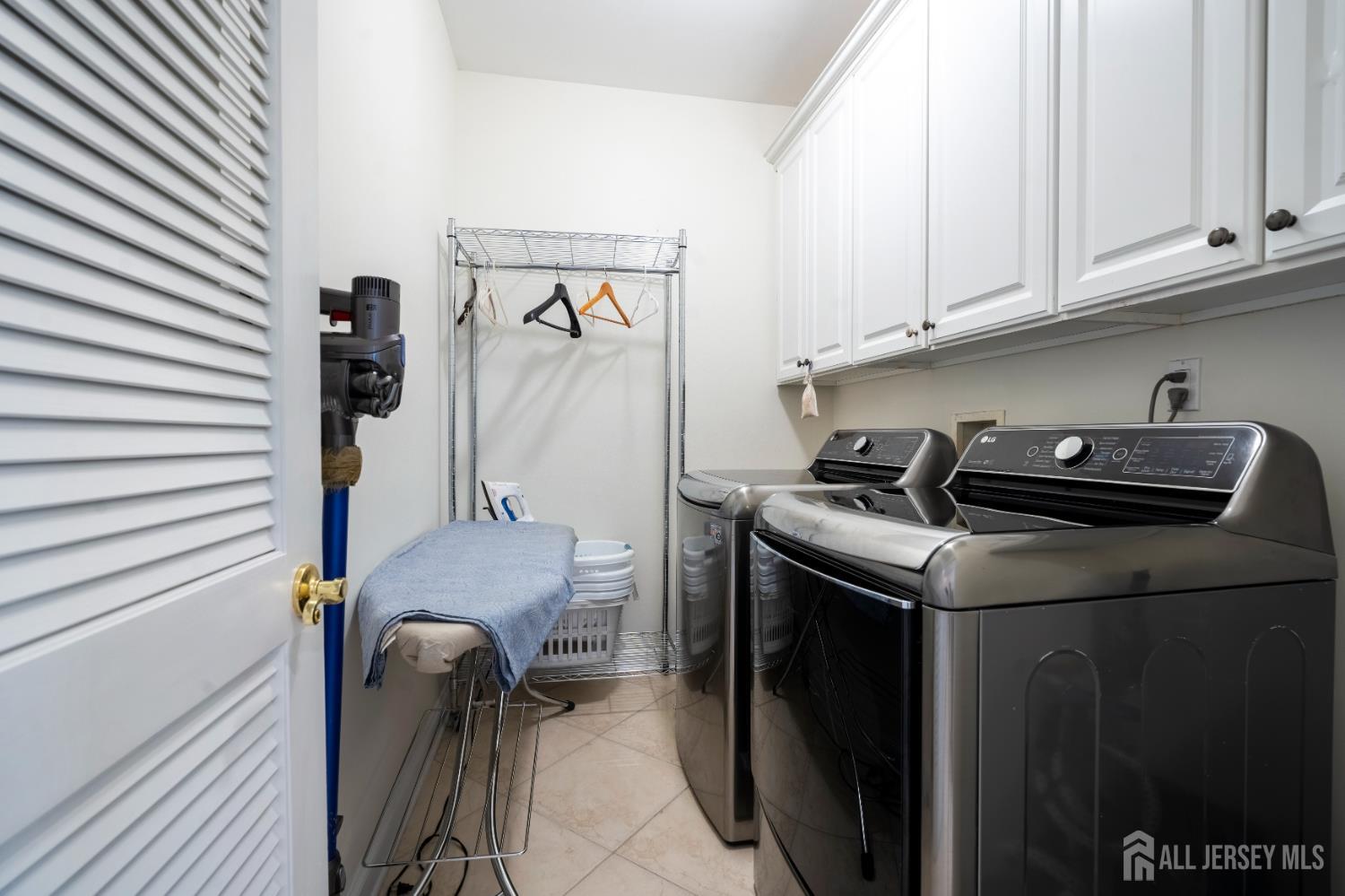 5 Blue Diamond Hill Court, East Brunswick, NJ, 08816 image 30