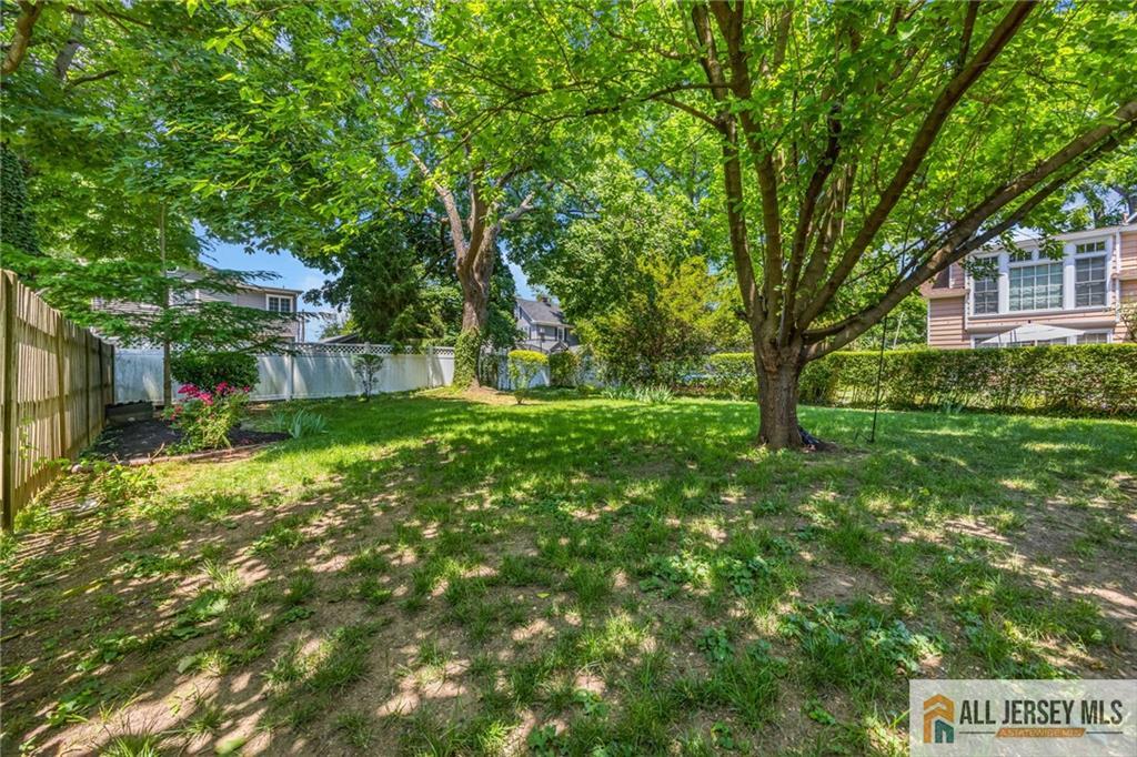 25 Home Street, Metuchen, NJ, 08840 image 11