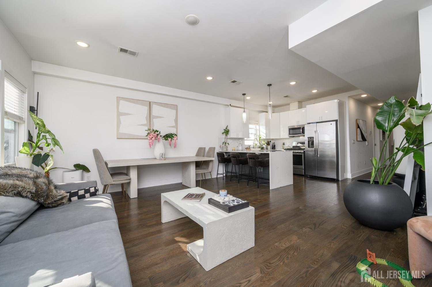 197 Garfield Avenue, Jersey City, NJ, 07305 image 36