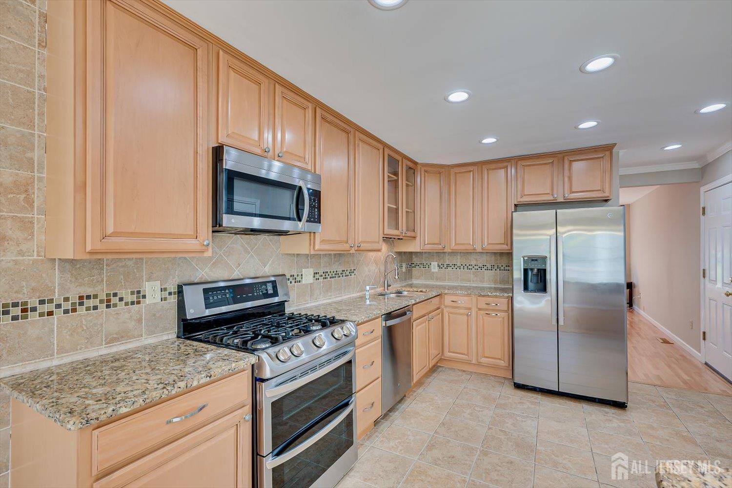 6 Wood Lake Drive, Piscataway, NJ, 08854 image 11