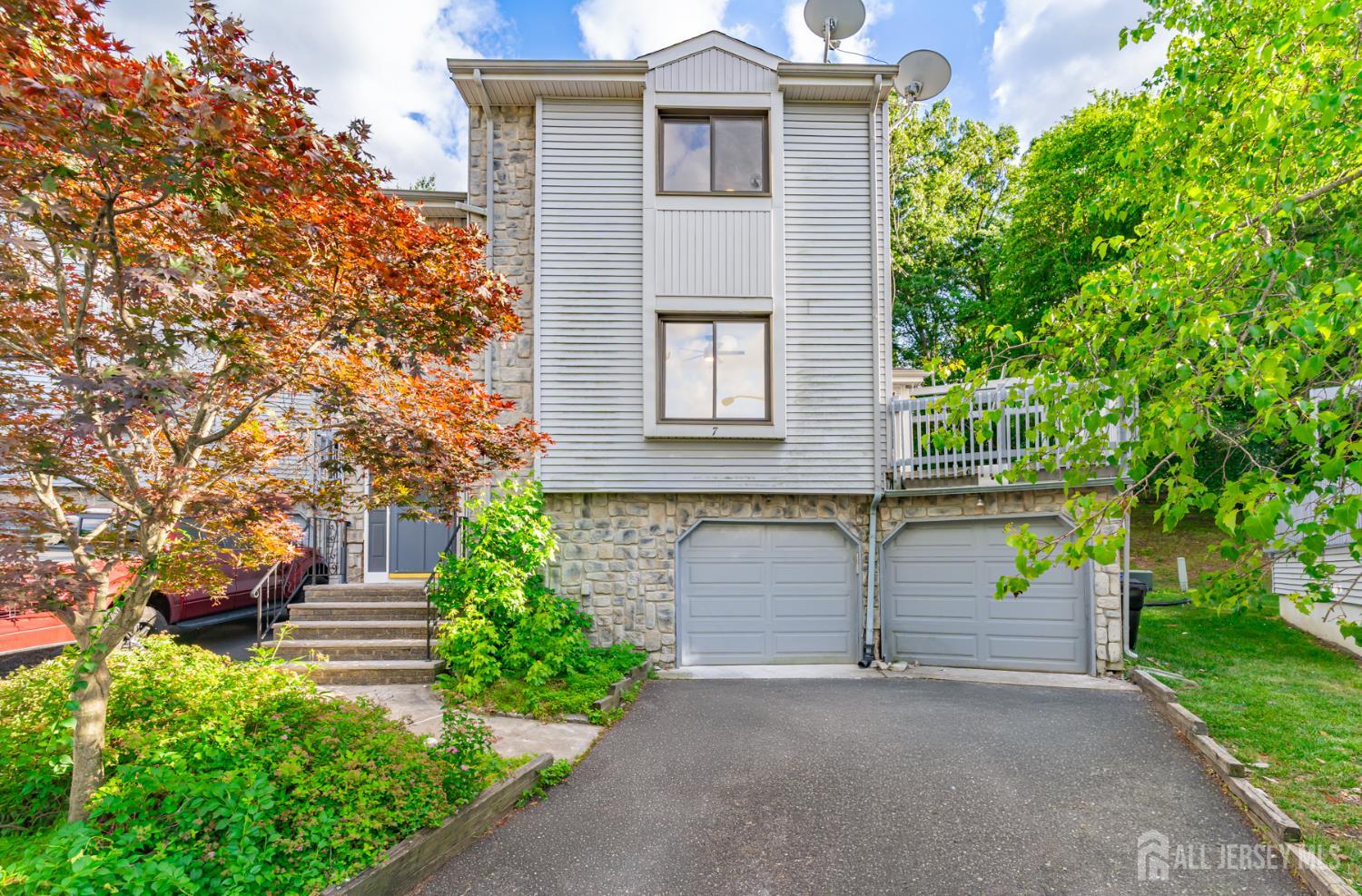 7 Firethorn Court Image 1