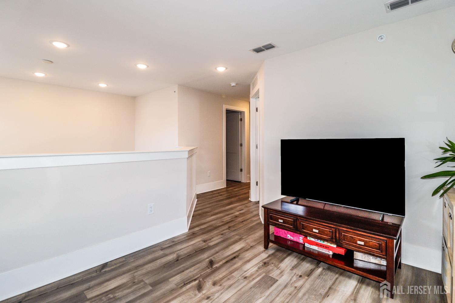 715 Station Road, Dunellen, NJ, 08812 image 11