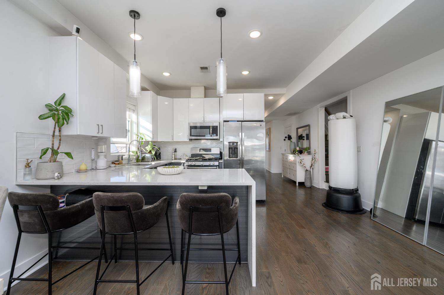 197 Garfield Avenue, Jersey City, NJ, 07305 image 33