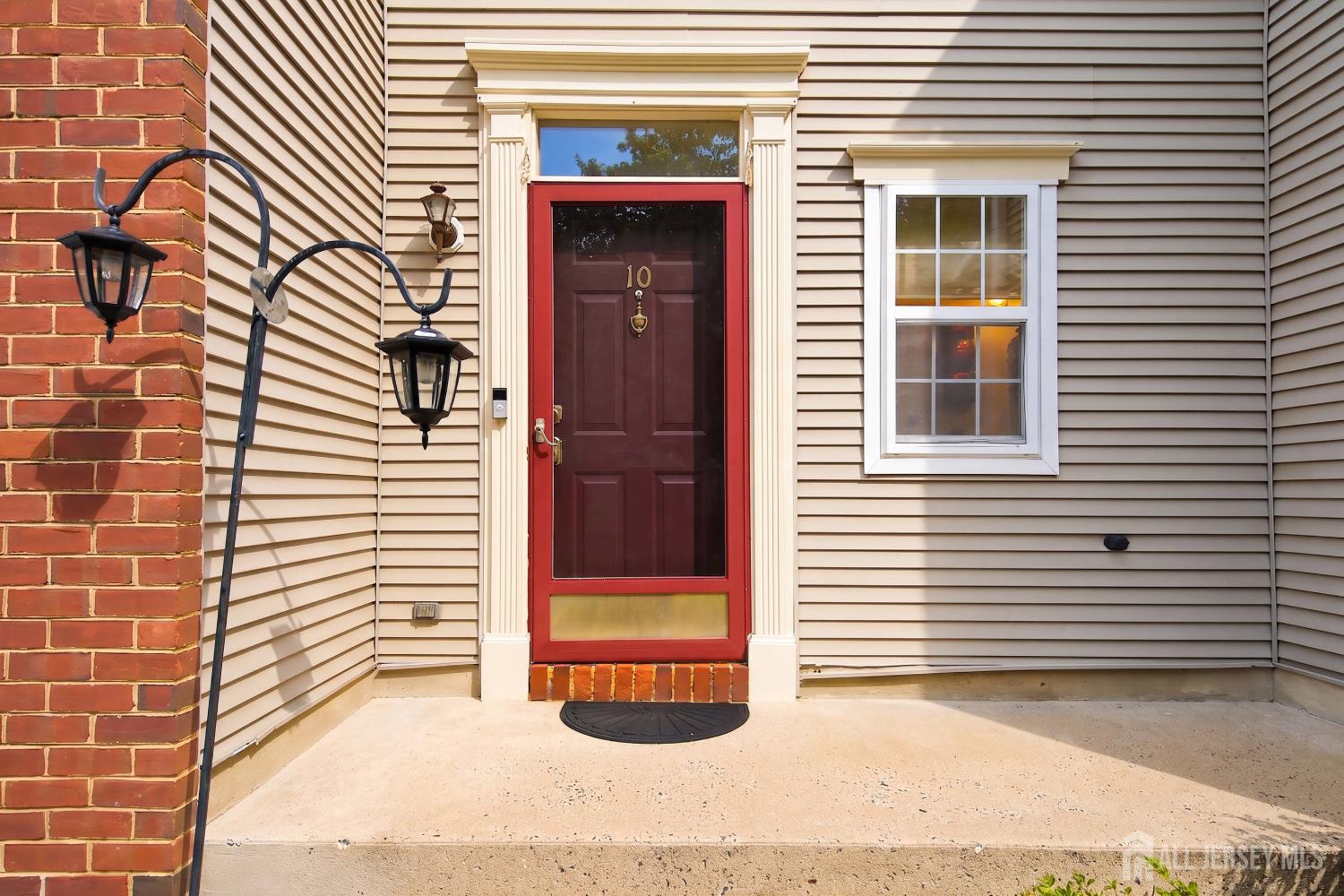 10 Burr Court Image 3