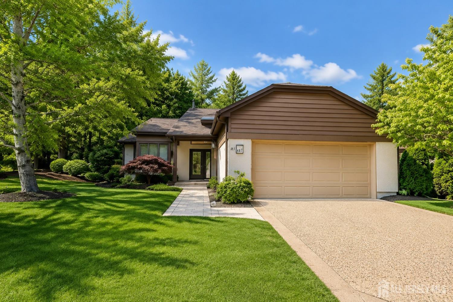 187 Sayre Drive Image 2