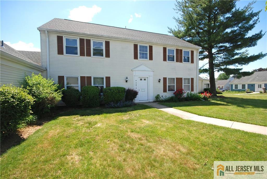 220 Manchester Lane B Image 1