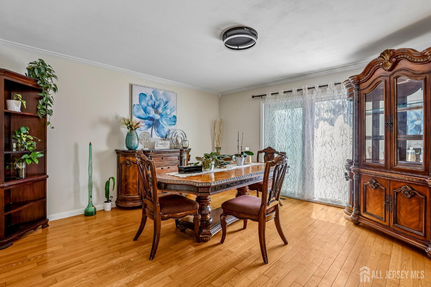 1635 Mabel Street Image 5
