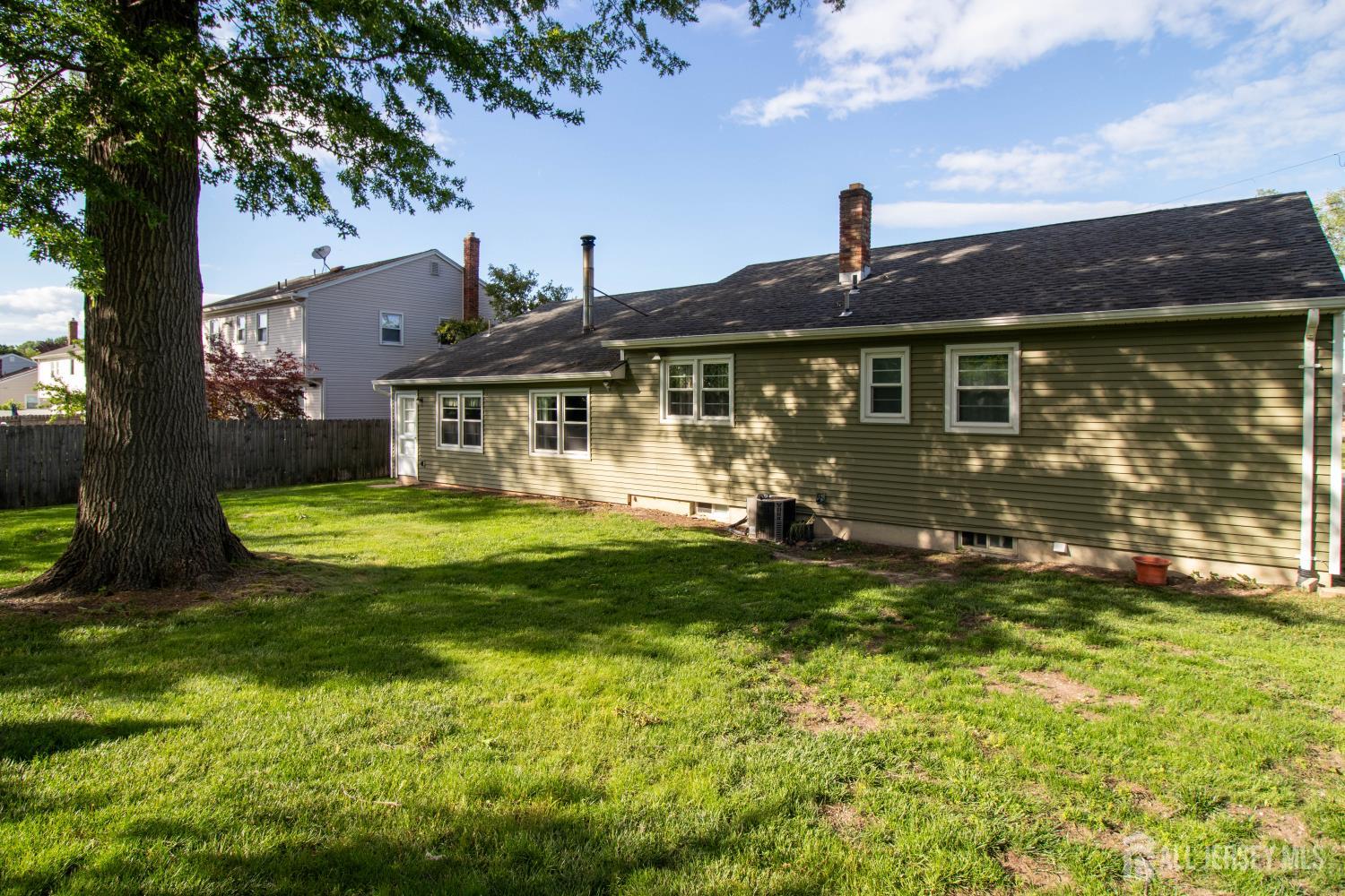 14 Tracey Drive, Milltown, NJ, 08850 image 21