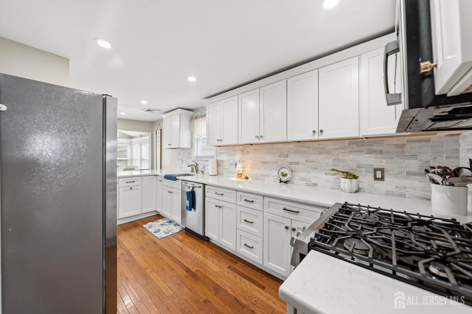 284 Shoreland Circle, Old Bridge, NJ, 08879 image 8