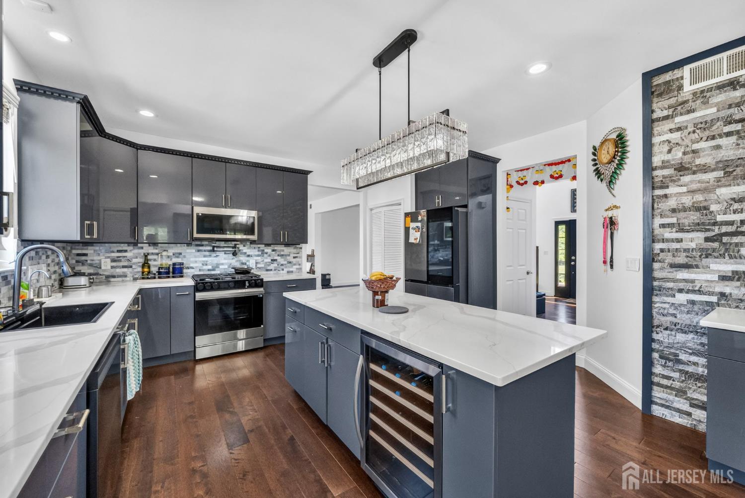 51 Canterbury Drive Image 2