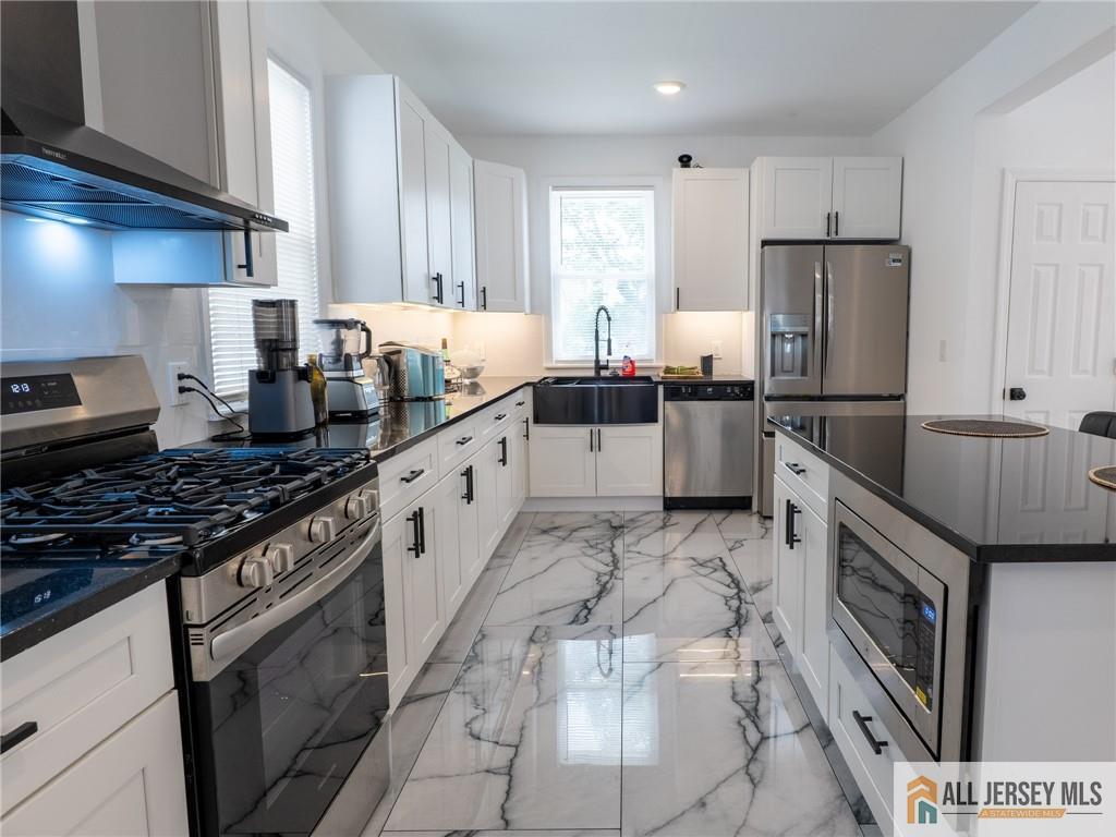 32 Palm Street, Newark, NJ, 07106 image 7