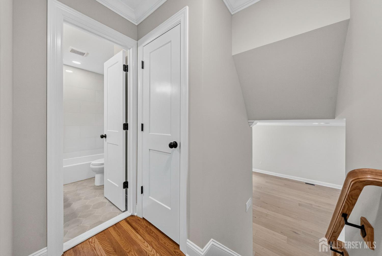 34 Larchmont Road, Edison, NJ, 08837 image 32