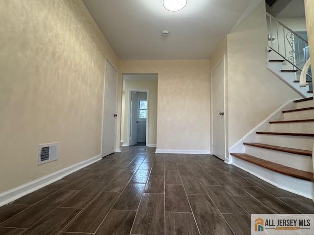 1868 Oak Tree Road Image 3