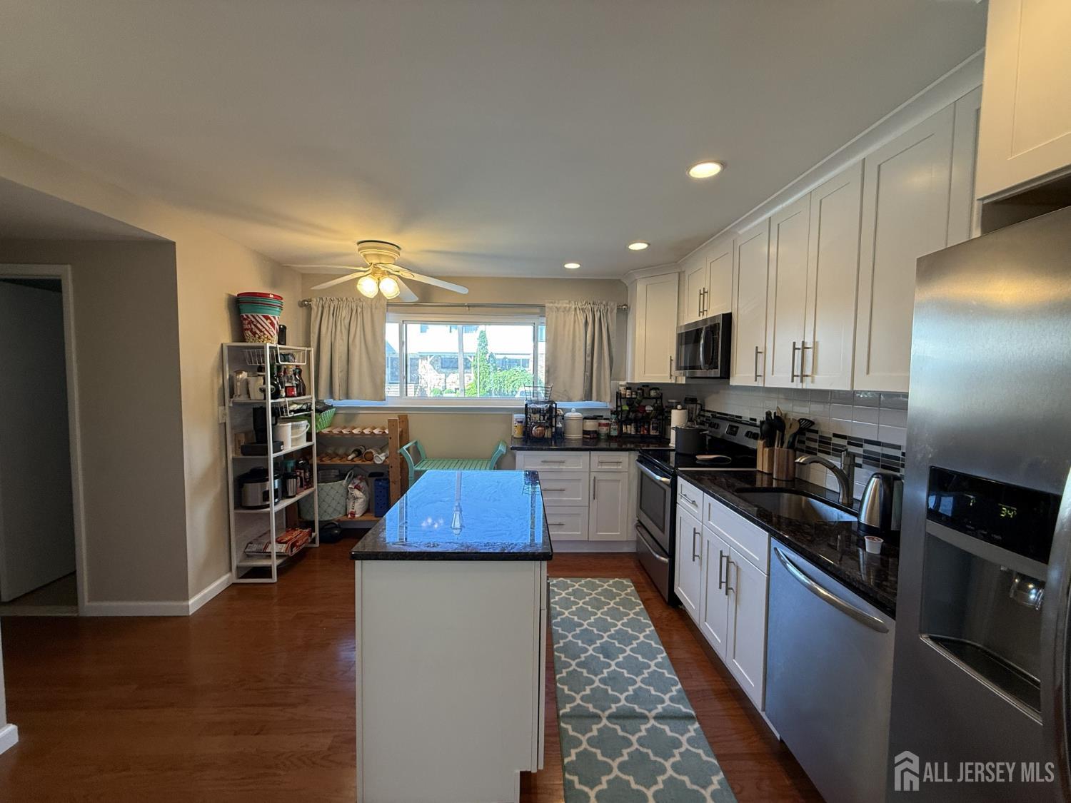 918 Merritt Drive D Image 3