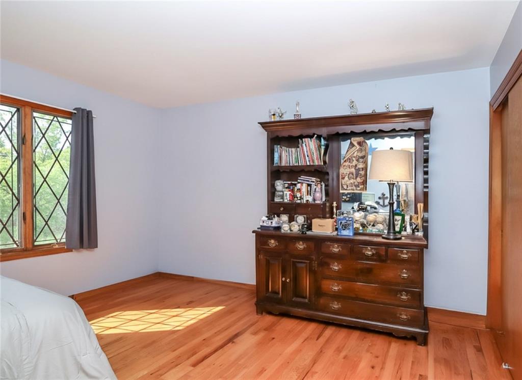 282 Boscombe Avenue, Staten  Island, New York, 10309 image 19