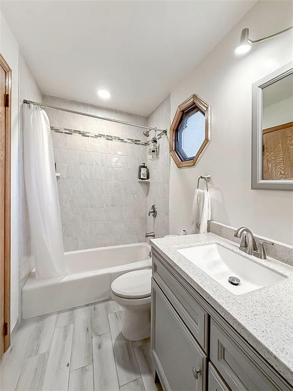 282 Boscombe Avenue, Staten  Island, New York, 10309 image 30