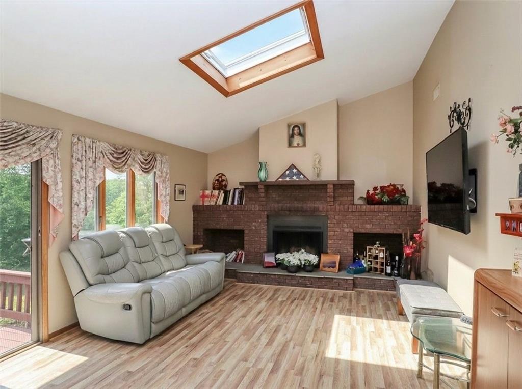 282 Boscombe Avenue, Staten  Island, New York, 10309 image 7