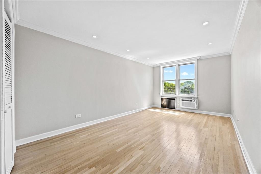 2580 Ocean Parkway 4D Image 2