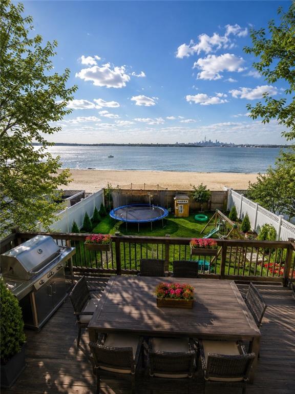 3829 Ocean View Avenue Image 2