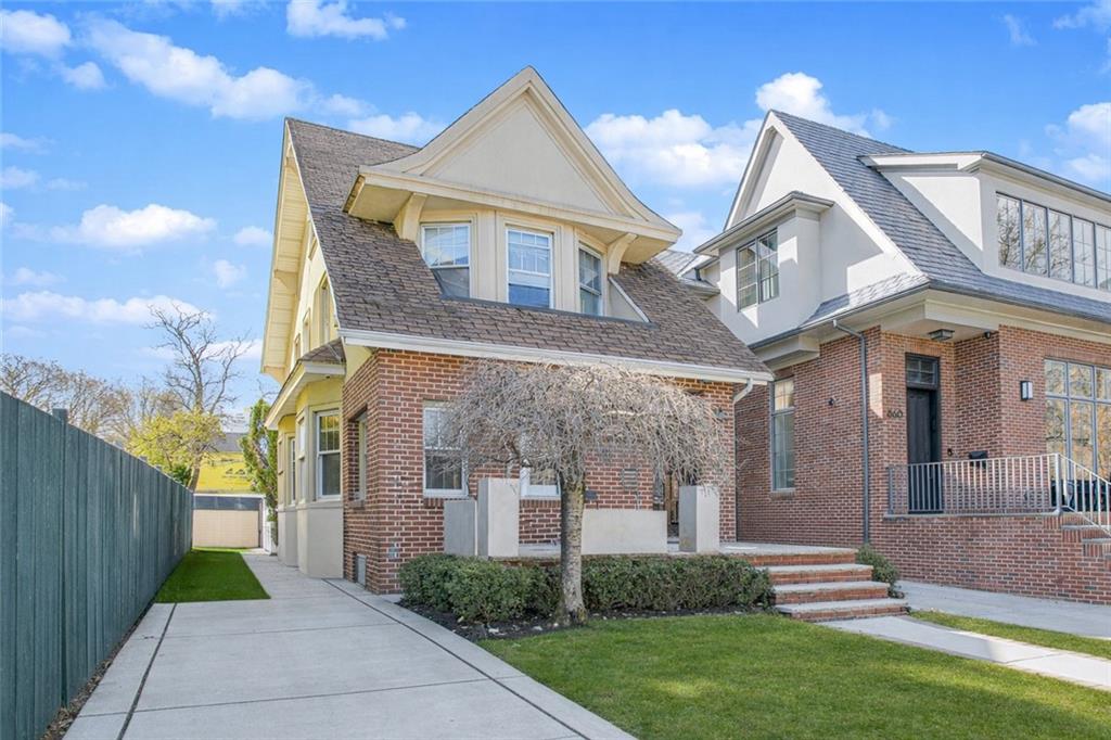 862 East 10th Street Image 1