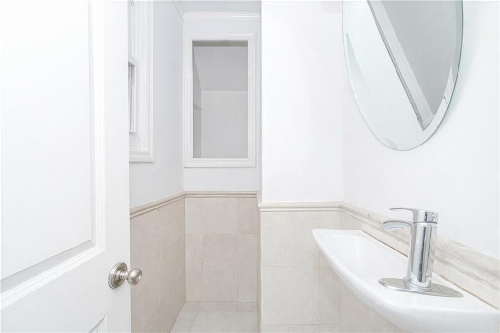 862 East 10th Street, Brooklyn, New York, 11230 image 12