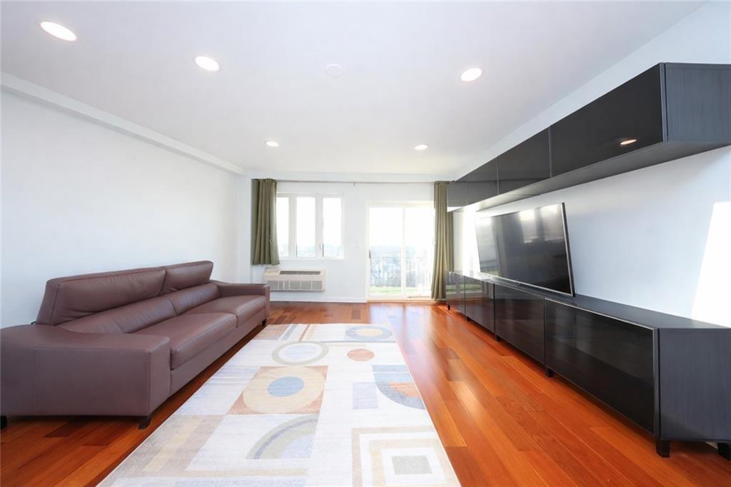 1916 Ocean Avenue 12 Image 2