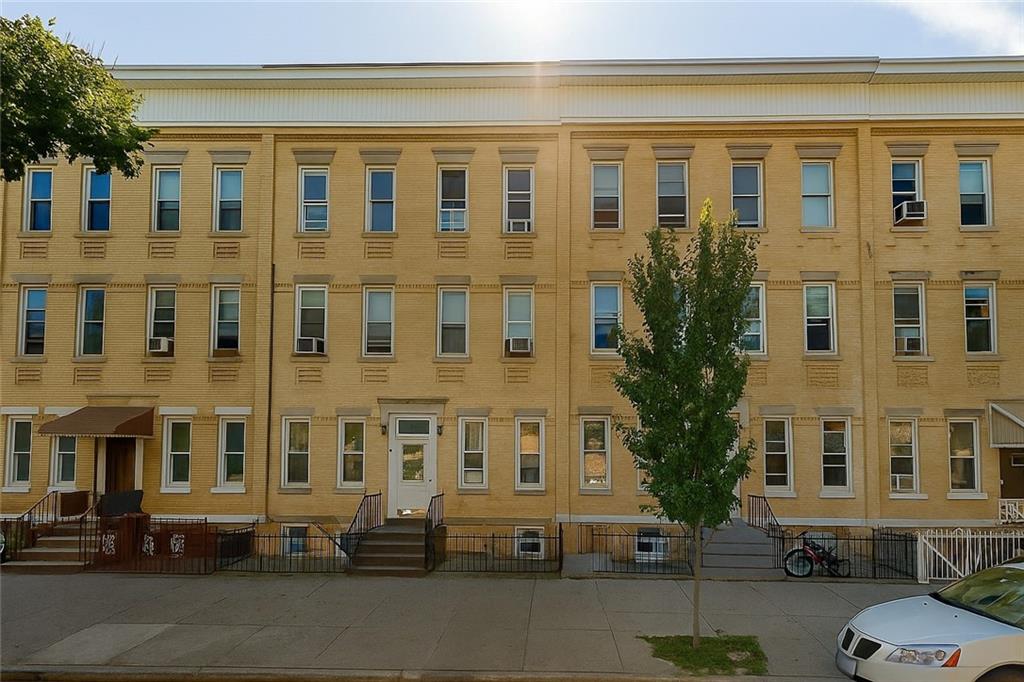 652 73rd Street Image 4