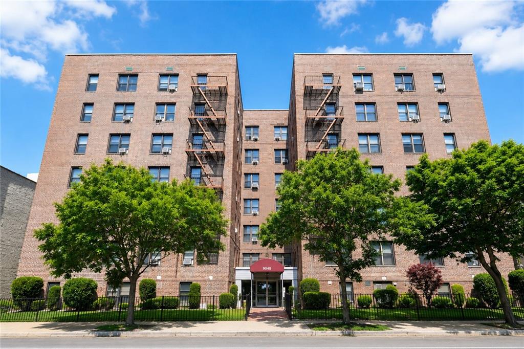 9040 Fort Hamilton Parkway 1D Image 4