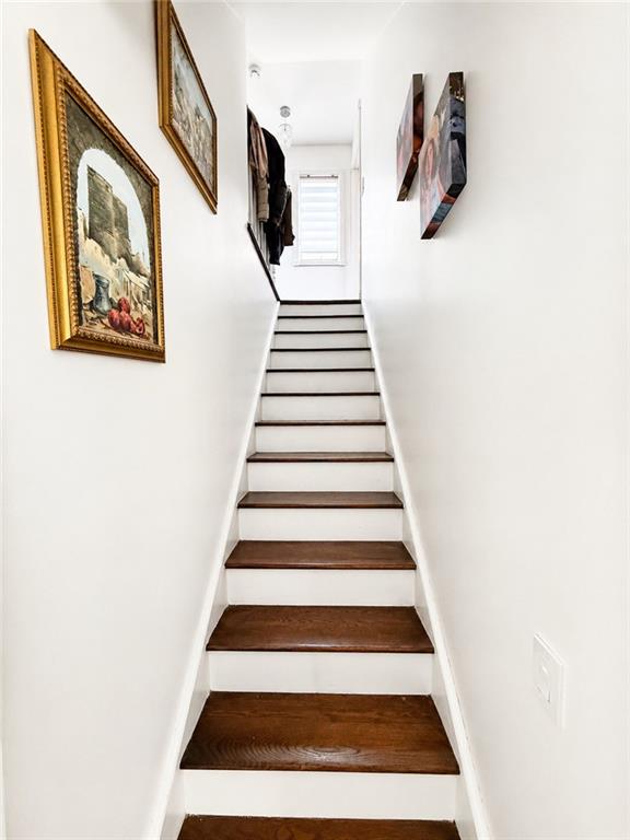 24 Alvine Avenue, Staten  Island, New York, 10312 image 17