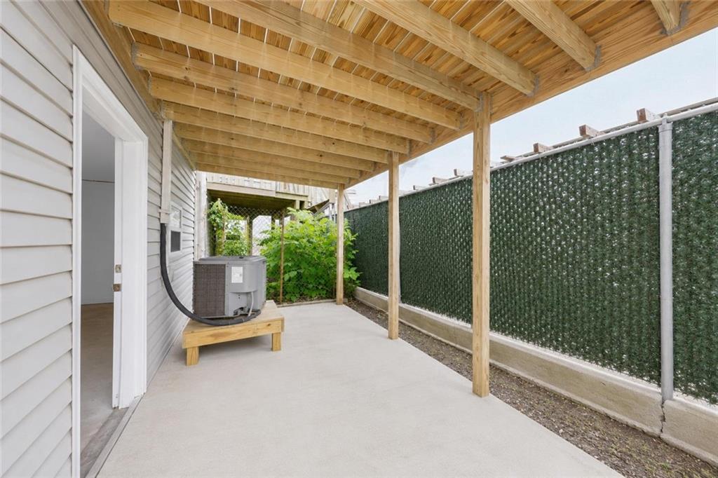 998 Olympia Boulevard, Staten  Island, New York, 10306 image 18
