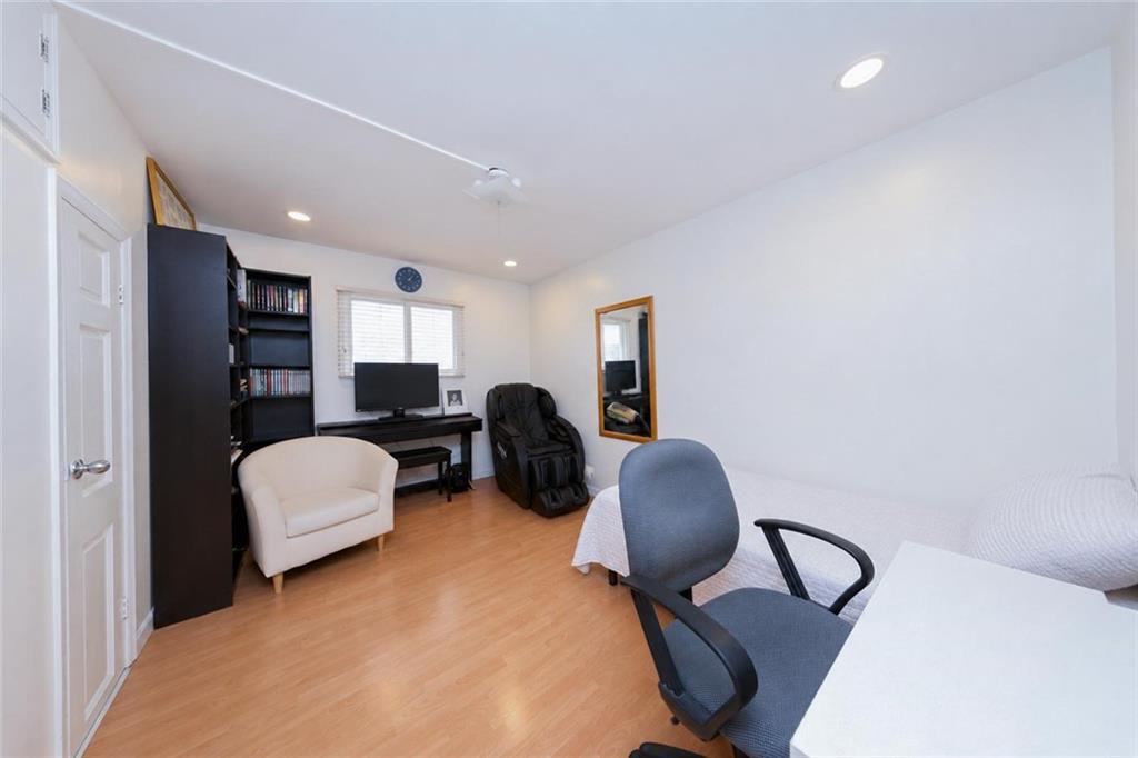 37 Yale Street, Staten  Island, New York, 10303 image 13