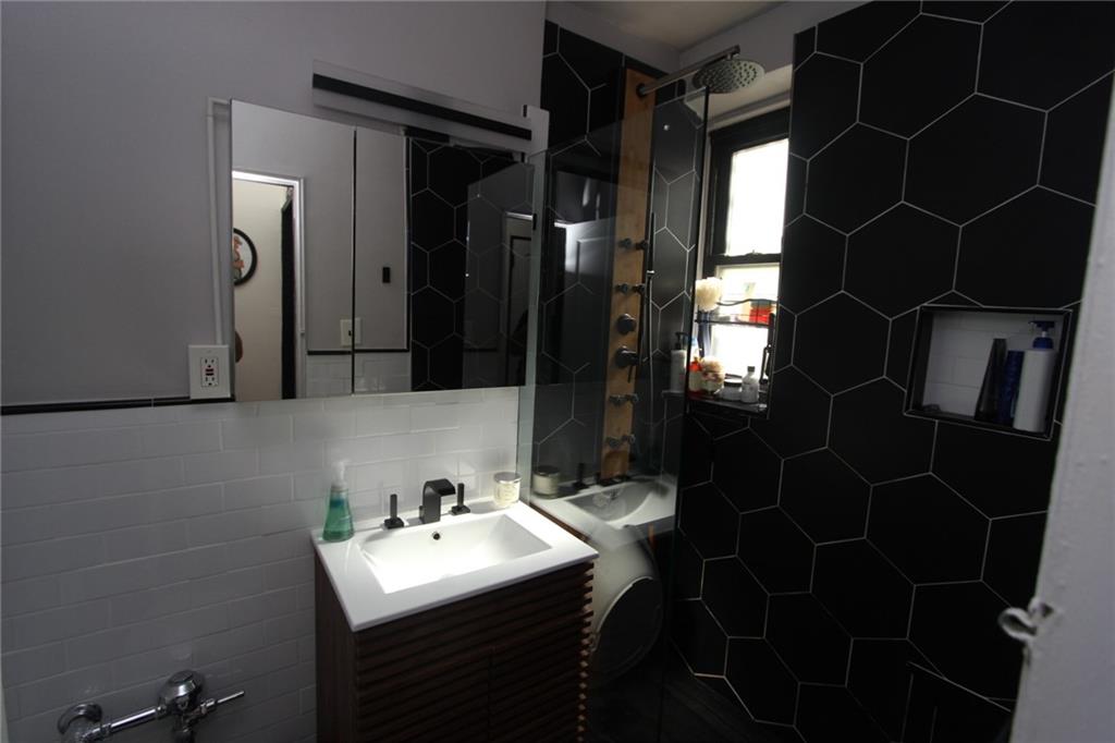 2229 Knapp Street 1C, Brooklyn, New York, 11229 image 24