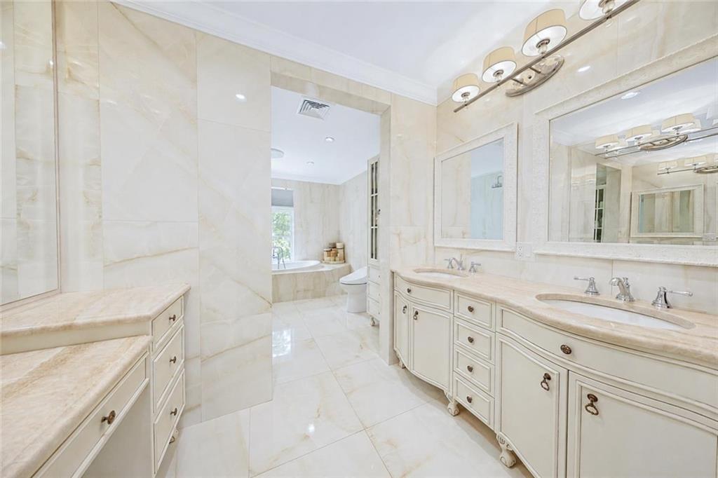 6475 Amboy Road, Staten  Island, New York, 10309 image 24