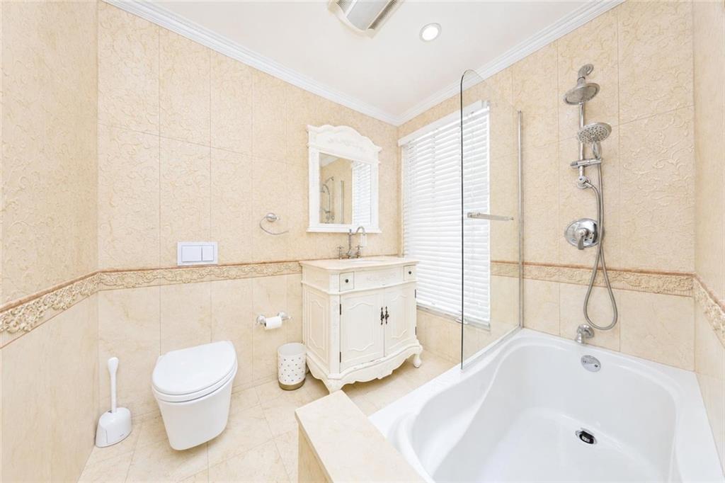 6475 Amboy Road, Staten  Island, New York, 10309 image 25