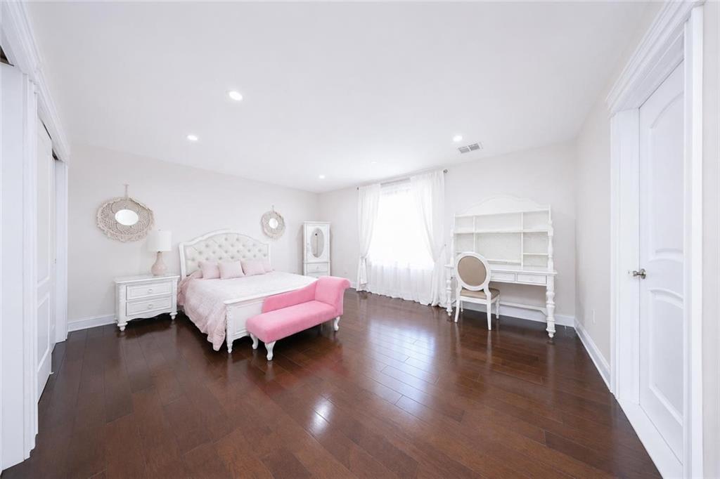 6475 Amboy Road, Staten  Island, New York, 10309 image 27